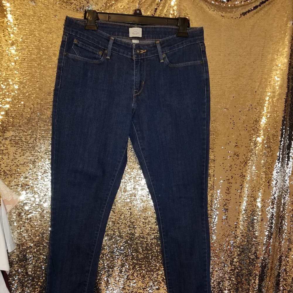 SOLD**** Levi's Demi Curve skinny Jeans